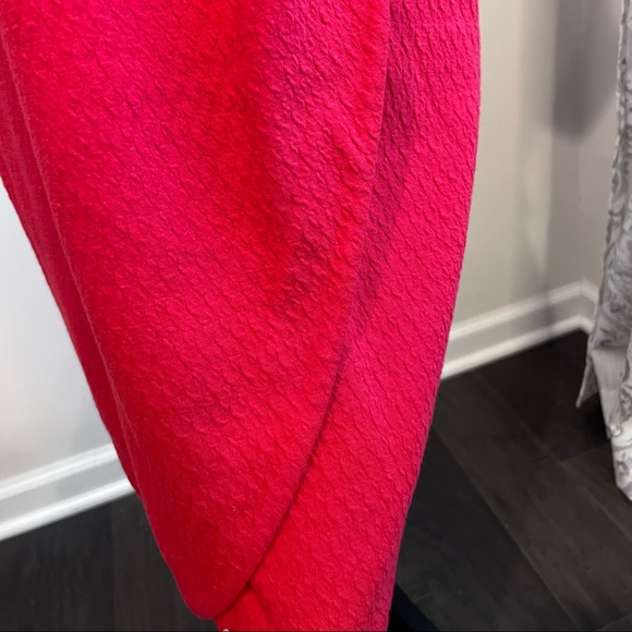 Maeve Red Tulip Hem Knit Dress Size Medium with Exposed Back Zip Up Size Med - Picture 6 of 13